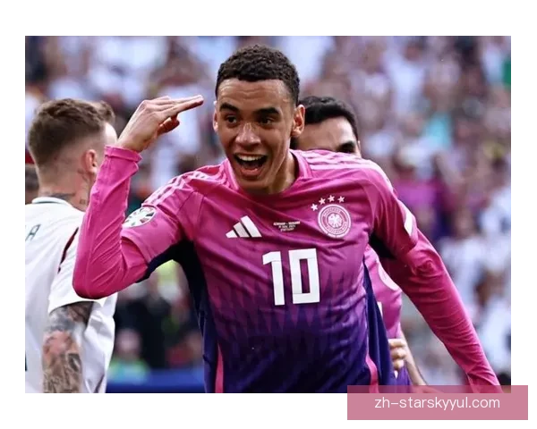 穆西亚拉庆祝梦幻回归高光时刻